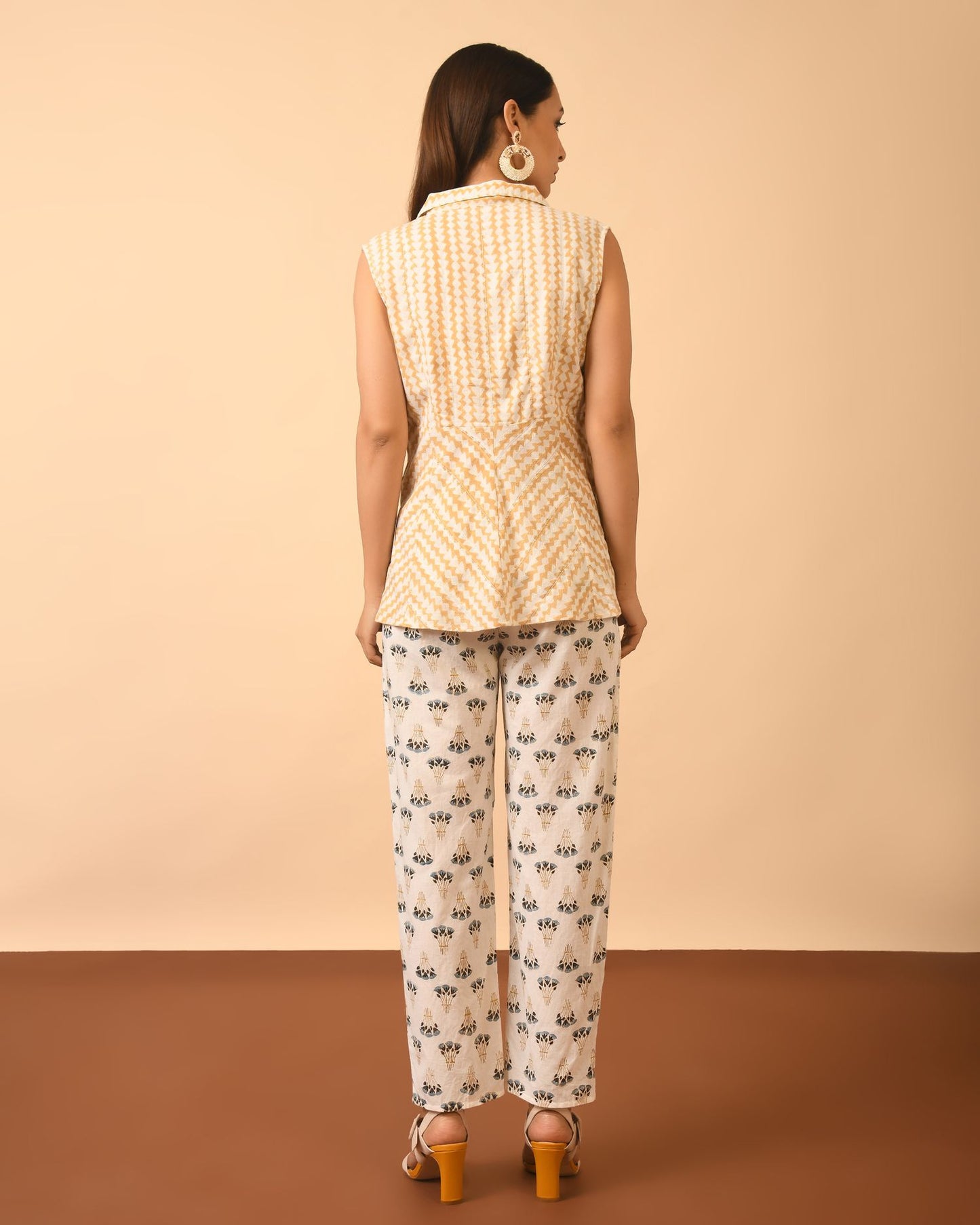 Collared Print Top and Block Print Pant
