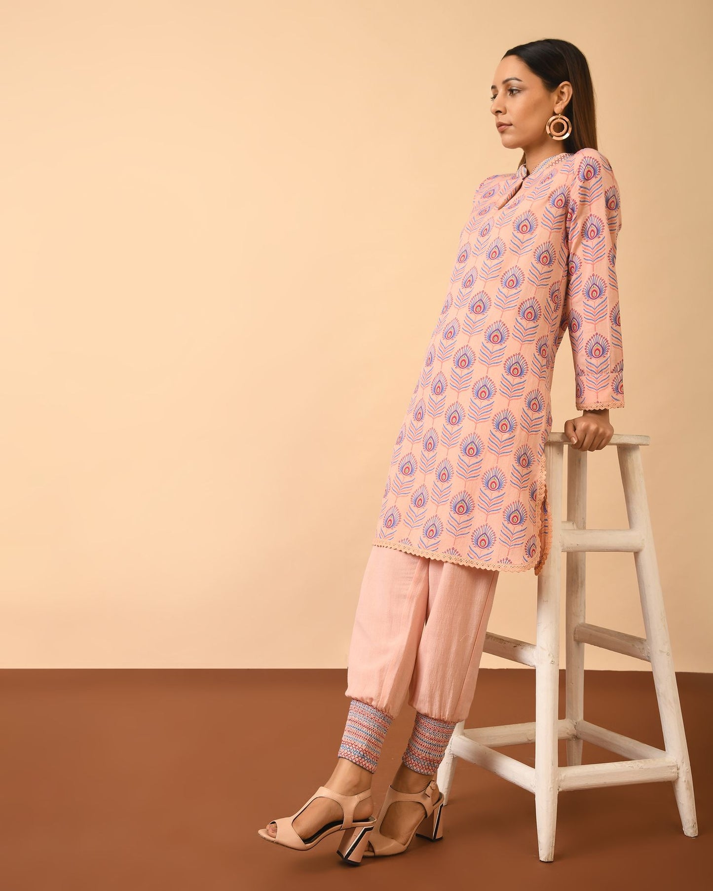 Collar Kurta with Smocked Pant